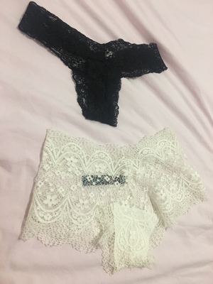 这条内内超级好看的,关键也好穿,觉得屁股翘的小姐姐穿起来肯定别有一番风味。总之很推荐啦~ 这条内内超级好看的,关键也好穿,觉得屁股翘的小姐姐穿起来肯定别有一番风味。总之很推荐啦~