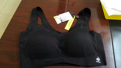 是正品哦，质量很好，推荐亲们购买！