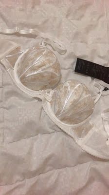 超好看的，没有插片挺薄的，夏天穿不热