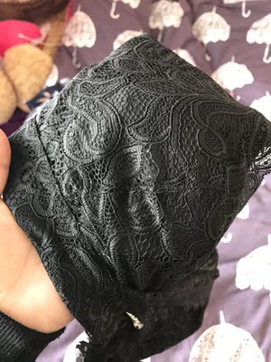 用料很好,料子摸起来很舒服,柔软舒适,薄厚适中,穿上也很不错,开始没敢多拍没穿过他家的牌子也没穿过无钢托的,所以只拍了一个试试,说真心话,真的很不错? 用料很好,料子摸起来很舒服,柔软舒适,薄厚适中,穿上也很不错,开始没敢多拍没穿过他家的牌子也没穿过无钢托的,所以只拍了一个试试,说真心话,真的很不错?