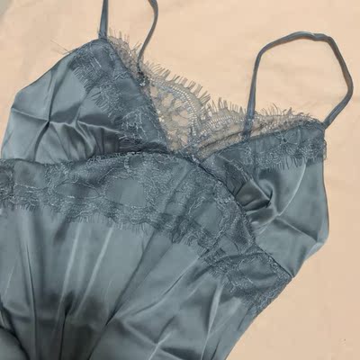 衣服料子真心是好，还会再来入一件粉色，说实话这种料子实体买买绝对不止89的，起码200来块要的！