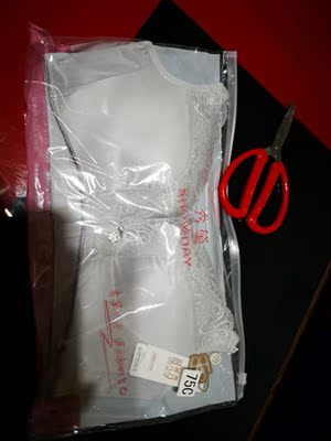 物流的速度还可以，这个价位买文胸也还不错，到货后试了一下，的确很轻聚拢效果也非常好，尤其尤其是夏天穿舒适度最高，如果还有活动的话，考虑再入一件物流的速度还可以，这个价位买文胸也还不错，到货后试了一下，的确很轻聚拢效果也非常好，尤其尤其是夏天穿舒适度最高，如果还有活动的话，考虑再入一件。物流的速度还可以，这个价位买文胸也还不错，到货后试了一下，的确很轻聚拢效果也非常好，尤其尤其是夏天穿舒适度最高，如果还有活动的话，考虑再入一件。