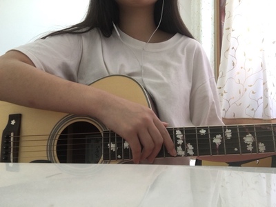 吐槽萨伽SF700吉他怎么样,萨伽吉他好不好呢