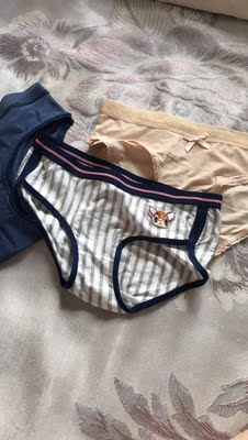 送给各位小仙女，以前在天猫淘宝买东西，都是系统自动好评。后来才知道淘宝评论得积分可以涨淘气值时，才知道评论的重要性。所以以后无论买什么东西，我都把这段话复制粘贴下来，然后再写宝贝评论。没错评论八十个字以上就可以获得50积分~