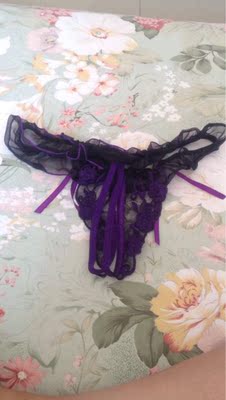 回来试穿了一下很性感哦