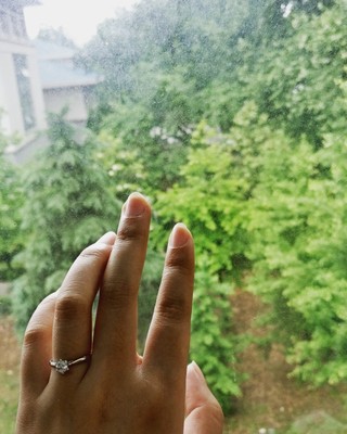 大家谈谈一搏千金钻戒怎么样，有实体店吗？钻戒是真是假，靠谱吗