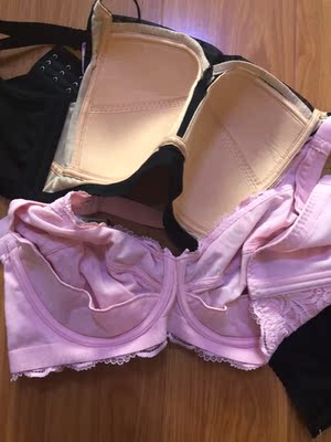 物流挺快的，质量也感觉不错，很透气。希望样式越来越多吧，样式和码数多一点齐全一些。因为有喜欢的样式，没有合适的码数，有合适的码数，没有喜欢的样子。感觉活动会多搞一点，这样子的话碰到合适的话可以多买一些，不用那么纠结。哈哈哈哈哈哈哈哈哈哈哈哈哈哈哈哈哈哈哈哈哈哈哈