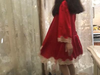 宝贝收到了，做工精细，质量好，面料柔软，穿着舒服，大小合适，版型很不错，满意！店家服务态度很好！还会再光顾