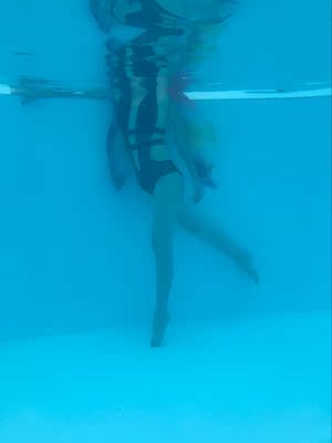 很棒,都说我的泳衣好看。 很棒,都说我的泳衣好看。