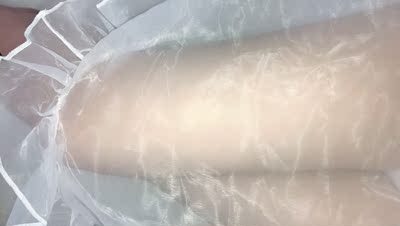 很好看，白色的欧根纱连衣裙，漂亮的透视小裙子，喜欢