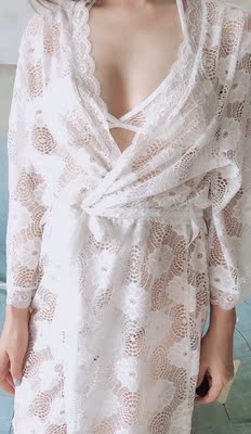 性感，穿着睡觉也不扎身，白色很喜欢，满意