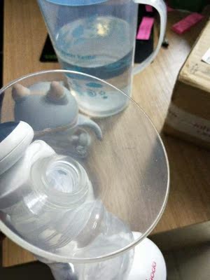 挺好的，大宝一直用开宝德的奶瓶，昨天还去店铺里给大宝又买了一个水杯，吸奶器看店里很贵，就选择网上买了，质量都是一样的，省了不少