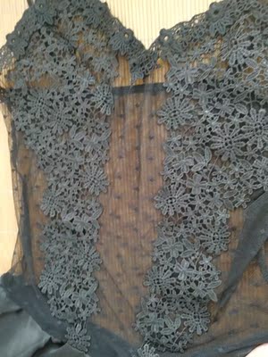 非常性感，质量也很棒，好几家店终于在这家下单，可以当平时睡衣哦 舒适