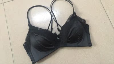 蕾丝的边边 超爱的 蛮性感的呢！