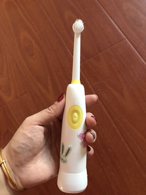 挺不错的，买了一套，孩子很喜欢，现在刷牙也不怕时间会短了