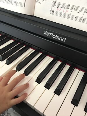 罗兰电钢琴口碑怎么样,优缺点,罗兰电钢琴怎么样,罗兰电钢琴质量真的很好吗?