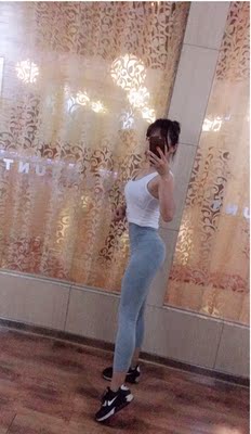 116斤 168高。臀围94。L码略紧 健身穿到是不显内裤痕迹 116斤 168高。臀围94。L码略紧 健身穿到是不显内裤痕迹