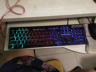 键盘收到后试用几天才评价,宝贝非常漂亮,儿子非常喜欢,手感也好,键盘也漂亮! 键盘收到后试用几天才评价,宝贝非常漂亮,儿子非常喜欢,手感也好,键盘也漂亮!