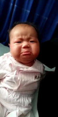 老婆穿的很性感,我们炒的我宝贝都不开心了。 老婆穿的很性感,我们炒的我宝贝都不开心了。