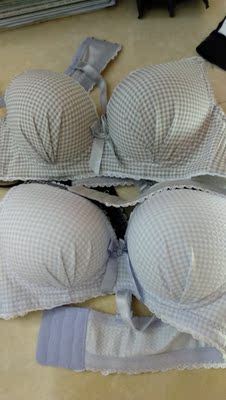 宝贝手感很好，穿了舒服，值得回购