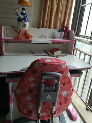 分析生活诚品儿童学习书桌怎么样,质量好不好?有实体店吗