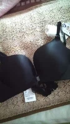 聚拢效果不错的，跟评价一样质量确实很好，尺码标准，穿着很舒服，是聚拢型的，卖家包装很好，大品牌的就是不一样，下次还要来！