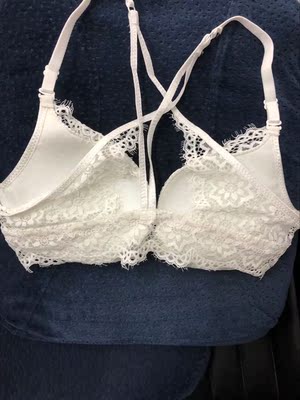 内衣质量很好，款式也很漂亮，颜色也很正，值得信赖的商家！