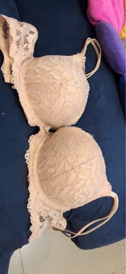 我太喜欢这家内衣👙啦朋友说穿着特别舒服我心里特别开心也很有面子呦！出新款我还买😄