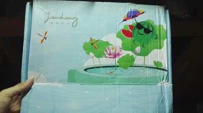 质量一般 很好看 价格在这里 质量凑合