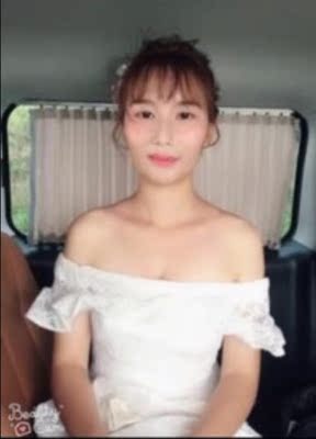 好姐妹用过点这款胸贴，觉着好用，就推荐给我了。不得不说买的值得，这款胸贴质量不错，我挺满意的！收到货后胸贴包装精美得呀，还有送棉点，贴膜啥的。拆包装拆的我都开心得不行了！胸贴挺粘着不会那么容易下滑下掉，粘着挺稳的！胸贴聚拢效果好，贴了后胸部蹭蹭的往上升咧。好开心的呢！提胸有型，胸部显得圆润饱满的。直男老公看到我穿了胸贴后眼勾勾的看着，哈喇子都快流出来了哈哈哈~和姐妹出去玩了一整天，到晚上11点多才回到家，胸贴没有掉开和脱落哦！粘性洗了后还会恢复粘性，赞哝！