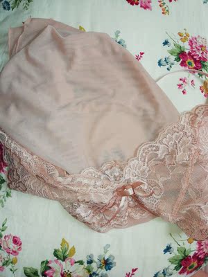 漂亮，料子柔软，非常值得呢