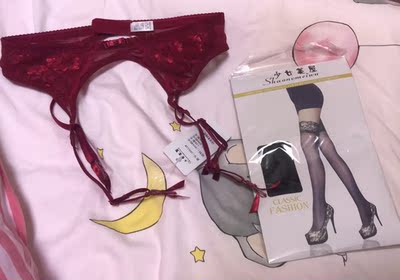 质量出乎意料,很好看很性感,还送了丝袜。有需要还会再来哒~ 质量出乎意料,很好看很性感,还送了丝袜。有需要还会再来哒~