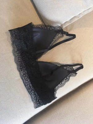 客服服务好，收到货很惊喜，很轻薄，很性感，穿上很舒服，好评