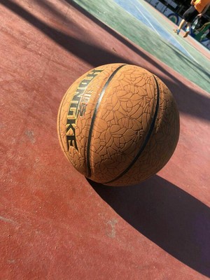 真实使用感受鸿克篮球怎么样,鸿克质量如何,值得入手吗