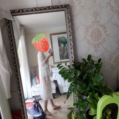 买了一套，质量很好，穿上身很漂亮，是我喜欢的感觉，客服推荐的尺码准确，我拍错了码，还特意给我说了。最喜欢的一套的泳衣，可以美美哒了！