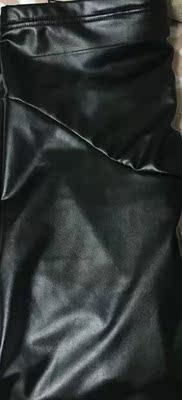 裤子非常划算，简直是孕妇福音啊，既保暖又好看，还不会勒肚子