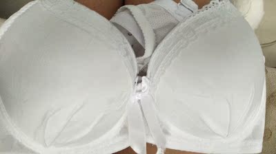 非常喜欢，非常好，看着很清新，物流也非常快，店家很细心还送了个皮圈