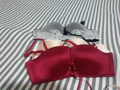 头一次买他们家的内衣 看好多好评就一下买了四件 , 这个价钱本来没有报多大希望 ,今天收到货 质量真的太好了 ,有图 蕾丝边的特别柔软 每一件都特别舒服 质感特别好。好东西不会吝啬评价 😄️ 头一次买他们家的内衣 看好多好评就一下买了四件 , 这个价钱本来没有报多大希望 ,今天收到货 质量真的太好了 ,有图 蕾丝边的特别柔软 每一件都特别舒服 质感特别好。好东西不会吝啬评价 😄️