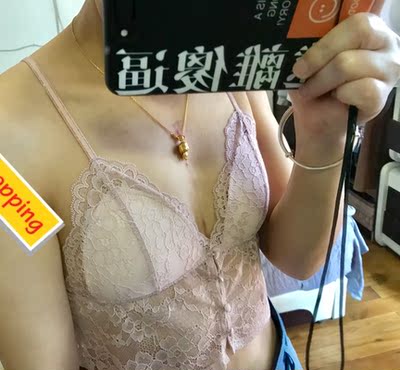 图片无滤镜，无美颜的原图。供参考 弹性够。蕾丝部分不是特别的亲肤，偶尔一点点刺啦感，推荐指数：❤❤❤ 但是他们店销量第一的那款 非常推荐❤❤❤❤❤