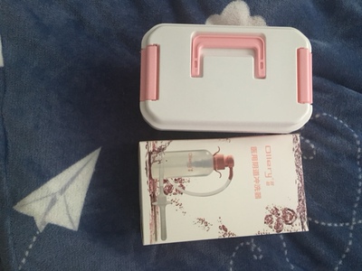 东西包装的特别好 还送了酒精棉球 等我试一下使用效果 东西包装的特别好 还送了酒精棉球 等我试一下使用效果