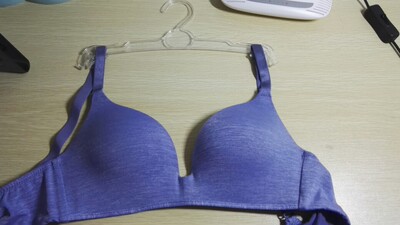 第二次购买了，轻薄舒适，夏天也吸汗好