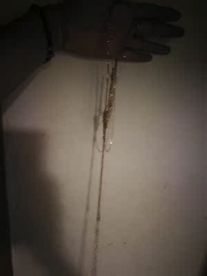 挺好看，就是一不小心就断，只要不整理好挂起来，就成这么一坨，，各种解不开，买这个需要强大的耐心。。。对我这个急性子来说简直是折磨