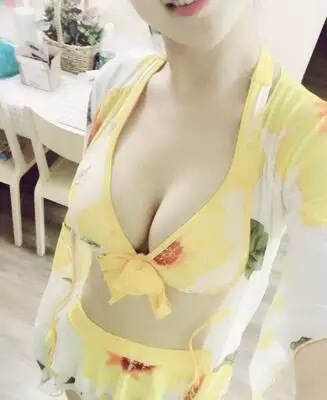 收到货了   泡了一晚上 没有褪色 面料不错的 还比较保守这点不错 聚拢效果也是杠杠滴   喜欢