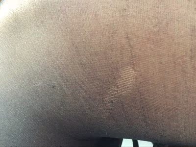 这袜子什么破玩意，就这样还能穿吗，一分不值，这样还买，大家都不要买，都是骗人的，