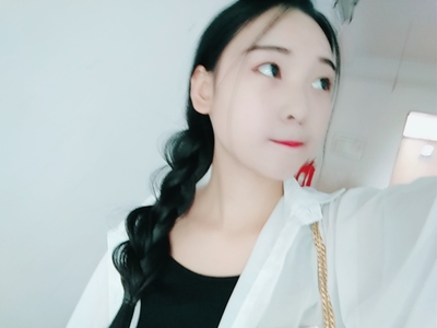 真心不错    穿上挺好看的  配一个防晒衣  美美哒