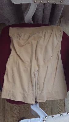 买了一条试试，怀孕六个月了能穿，关键是不卷边，很值得购买，准备再买一条呢！