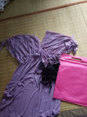 美衣收到了,老婆很喜欢😄她穿上后我也很喜欢,面料很舒服,还有送的小礼物也超赞👍🏻能增添夫妻之间的感情,喜欢的就赶紧买吧。快递也很给力,都是保密发货的。而且装的袋子也不错哦,客服态度也很好,满分好评 美衣收到了,老婆很喜欢😄她穿上后我也很喜欢,面料很舒服,还有送的小礼物也超赞👍🏻能增添夫妻之间的感情,喜欢的就赶紧买吧。快递也很给力,都是保密发货的。而且装的袋子也不错哦,客服态度也很好,满分好评