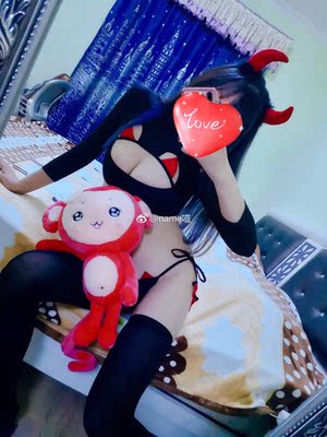 很爆炸的套装，很喜欢呢，做一只邪恶的小魔鬼