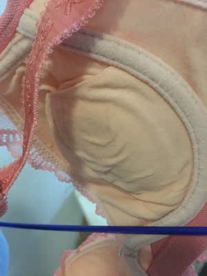 这一月共买了4件，黑色，肤色，水蓝，还有这个粉色，自己非常喜欢，控制不住还想买，真的太划算啦，客服态度很好，辛苦了，谢谢