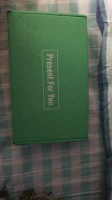 很不错，跟照片一样，卖家很用心的用盒子装着。物流也很快，两三天就到了，就是我的尺寸写的有点小了，嗯，别的也没啥说的了，喜欢的可以购买